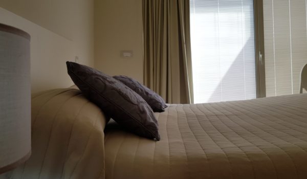 monolocale-vista-piscina-min